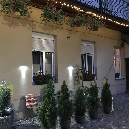 Appena & Hostel *