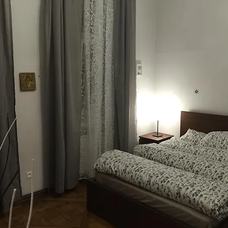 Hostel Appena &