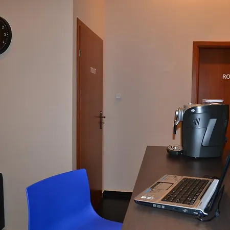 Hostel Appena &